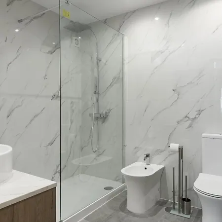 Апартаменты Miral Beachside 4 - By Hd *